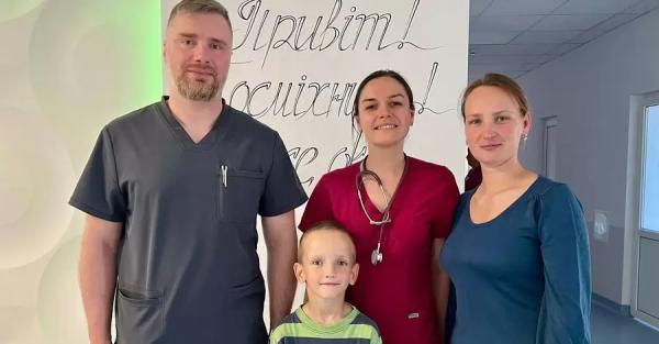 Во Львове спасли упавшего с велосипеда 7-летнего мальчика, который чуть не погиб от разрыва кишечника - Общество