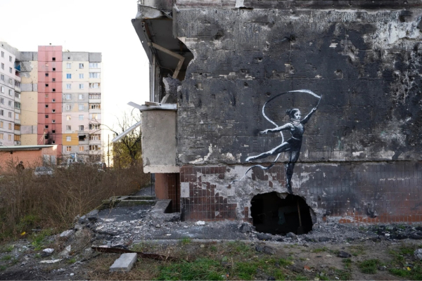 Власти Бородянки: Нам предложили продать граффити Бэнкси, а взамен отстроить весь район - Общество
