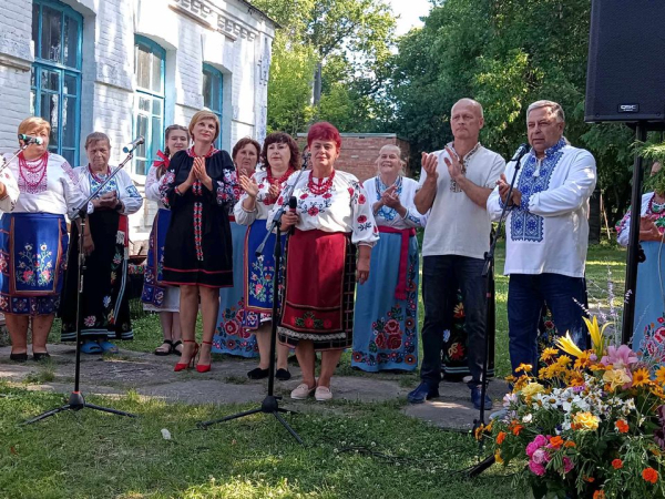 
				У Єрках відбувся благодійний захід "Сила України в єдності родини"
				