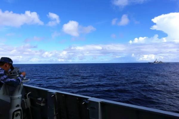 
Китай заявил, что американский эсминец вторгся в его территориальные воды. Все детали - Новости Мелитополя
