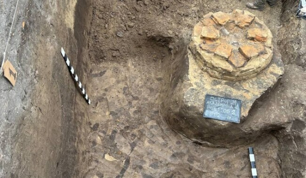 Археологи в Остроге раскопали литейную XVII века и подземное сооружение - Общество