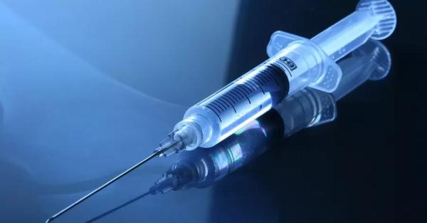 В Молдове 7 тысяч человек вакцинировали просроченным препаратом от коронавируса - Коронавирус