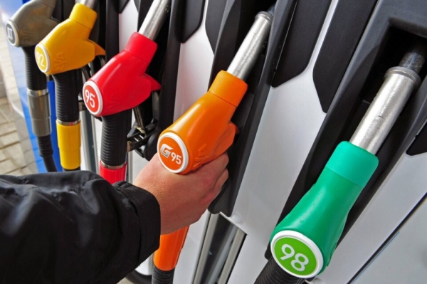 Украинские АЗС изменили цены на бензин и дизтопливо