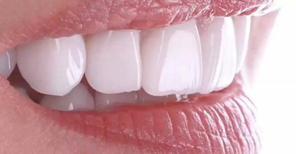В США медики удалили мужчине зуб, выросший в носу - Общество