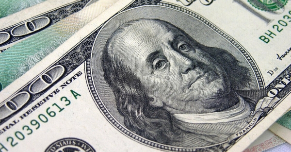 Эксперты объяснили, почему растет доллар и чего ждать от курса валют дальше