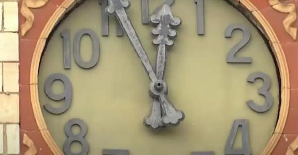 В Киеве сегодня запустят часы, которые более 10 лет показывали неправильное время  - Общество