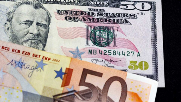 Гривна вновь укрепилась по отношению к доллару и евро