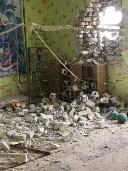 В Станице Луганской боевики обстреляли детский сад: есть пострадавшие