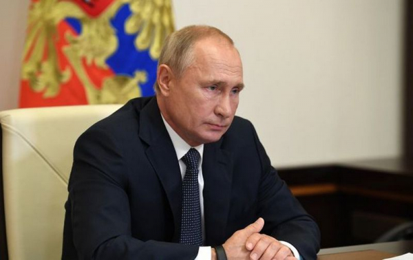 Путин поручил перевести расчёты за поставки газа в Европу в рубли