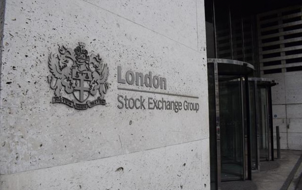 Лондон прекратил торги компаний РФ: непригодны для инвестиций