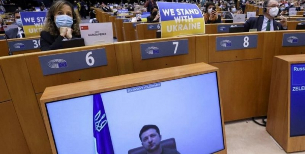 Украине могут предоставить статус страны-кандидата в ЕС: что это значит для экономики