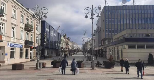 Испытано на себе. Часть 2: В Польше гривны не примут, зато другой помощи хоть отбавляй - Общество