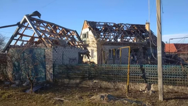 Прокуратура Херсонщини розслідує обстріл села Чорнобаївка, де постраждали люди | Криминальные новости