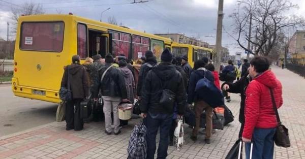 Из Луганщины эвакуировано 1500 человек, жителей  Рубежного вывезти не удалось - Общество