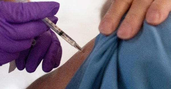 Дания первой в мире приостановила вакцинацию от COVID-19 - Коронавирус