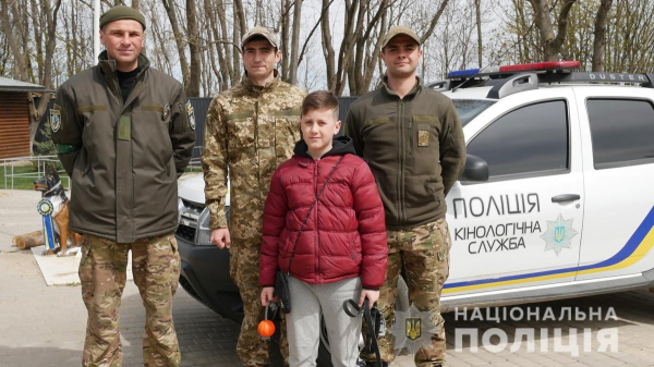 У Чернівцях легендарний 11-річний переселенець Максим став підшефним місцевої поліції. ФОТО  | Криминальные новости