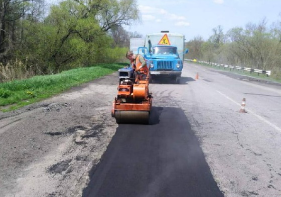 Харьковские дорожники расчистили более 100 км трасс, ежедневно работает по 25 бригад - Общество