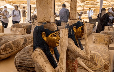 В Египте найден тайник с саркофагами и статуями