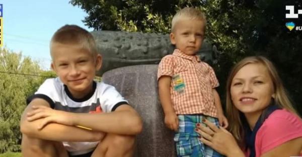 Двоим братикам из Киевщины родные 10 дней не могли решиться рассказать, что их родителей убили - Общество