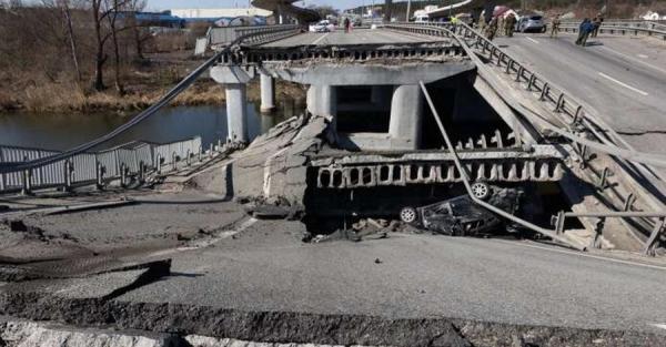 Укравтодор: На восстановление разрушенных дорог и мостов потребуется до четырех лет - Общество