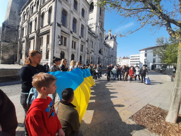 Украинцы во Франции: Главное - учить язык, следить за здоровьем и не наглеть  - Общество