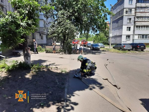 В Павлограде горел балкон в высотке по ул. Центральной
