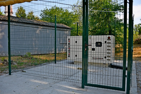 Две больницы Никополя получили генераторы от немецкого общества