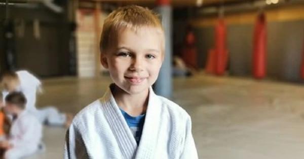 7-летний спортсмен из Луцка передал все свои сбережения на помощь ВСУ - Общество