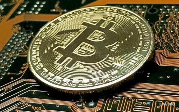 Стоимость Bitcoin превысила 25 тысяч долларов
