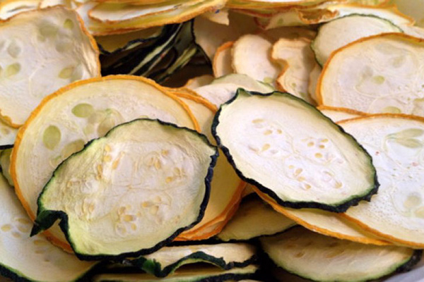 Сушим еду на зиму: борщ в полотняном мешке и полезные чипсы из овощей - Общество