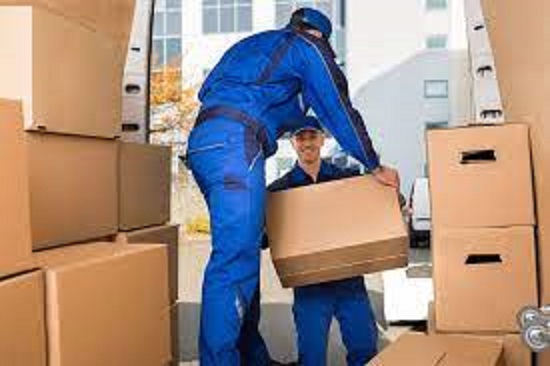 Вантажники оперативно, дбайливо та вчасно доставлять ваші речі за вказаною адресою