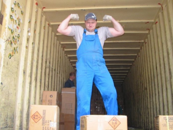 Досвідчені вантажники приймають замовлення на перевезення меблів, будматеріалів та непотрібних речей
