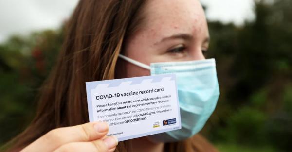 Ковид и осень: новые вакцины, «мышиный» бустер и возвращение ковид-сертификатов в Европе - Общество