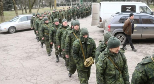 
В Мелитополе мужчинам призывного возраста оккупанты выписывают мобилизационные распоряжения - Новости Мелитополя
