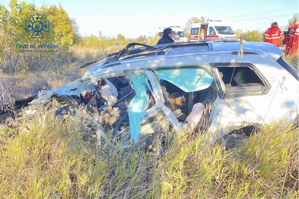 У ДТП на Дніпропетровщині загинули обидва водії та поранені троє пасажирів. ФОТО | новини Дніпра
