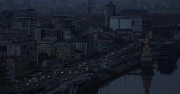 Отключения электроэнергии в Украине будут длиться по несколько дней - Общество