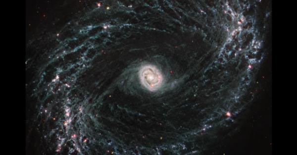 Телескоп NASA "Джеймса Уэбб" впервые позволил рассмотреть структуру близлежащих галактик - Общество