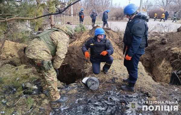 
В Запорожье полицейские уничтожили боевую часть вражеского дрона-камикадзе - Новости Мелитополя
