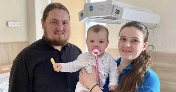 Львовские врачи спасли жизнь 8-месячной девочки с тяжелым врожденным заболеванием - Общество