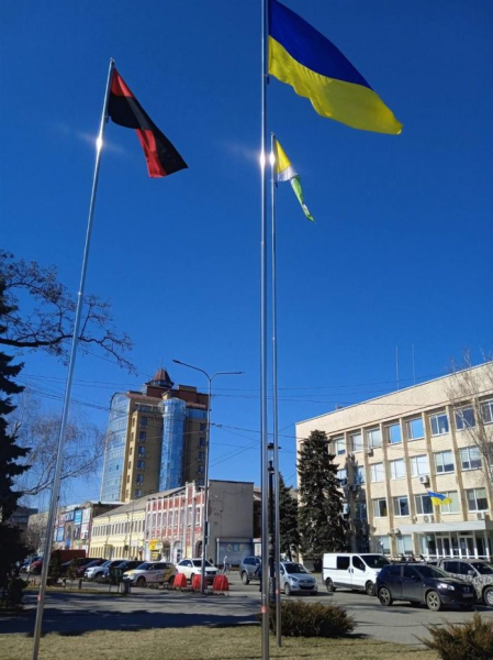 У Павлограді червоно-чорний прапор УПА вже нікого не доводить до сказу