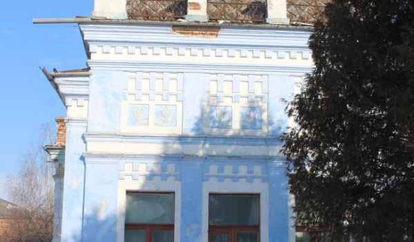 Львовянка через Prozorro купила столетний дворец в Хмельницкой области - Общество