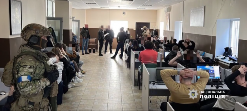 Бандитські з'ясування відносин навколо мережі шахрайських кол-центрів відгукнулися обшуками у Павлограді
