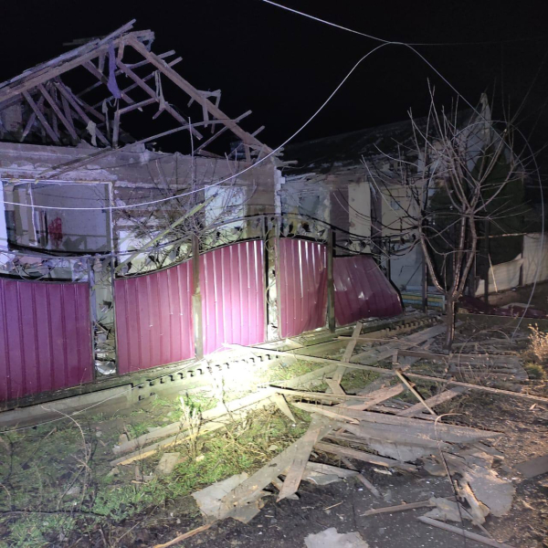 Вночі ворог двічі обстріляв Нікопольський район Дніпропетровщини, є руйнування, - голова ОВА. ФОТО | новини Дніпра