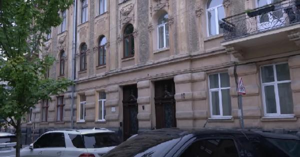 Жители Львова собрали деньги, чтобы отреставрировать исторический дом - Общество
