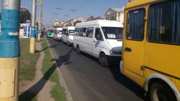 
В Запорожье 40% водителей маршруток ушли защищать Украину на фронте - Новости Мелитополя
