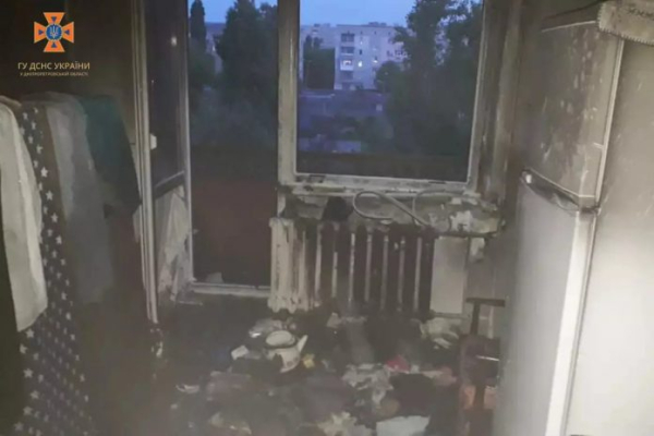 В двох квартирах в Павлограді рятувальники гасили палаючі домашні речі, - загиблих і травмованих немає