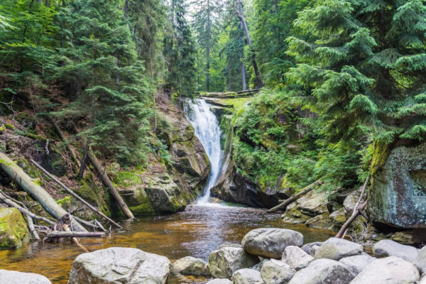 5 найкрасивіших водоспадів у Польщі. Де їх знайти?