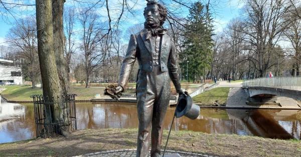 В столице Латвии снесли памятник Пушкину - Общество