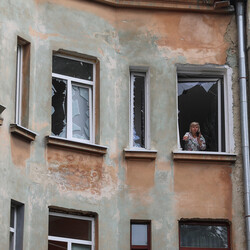 Полиция расследует закрытые укрытия во Львове во время ракетной атаки - Общество