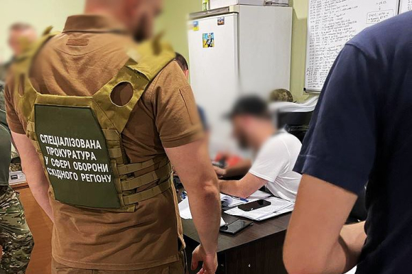 На Дніпропетровщині злочинна група заволоділа пальним, призначеним для оборони держави. ФОТО | новини Дніпра